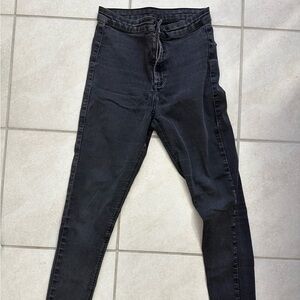 Black Skinny Jeans